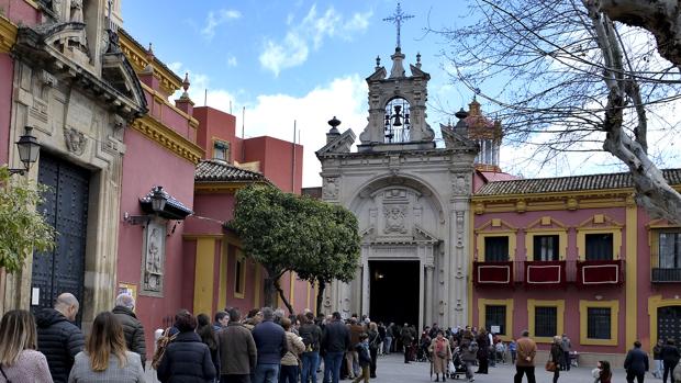 Ruta por las espadañas más particulares de Sevilla