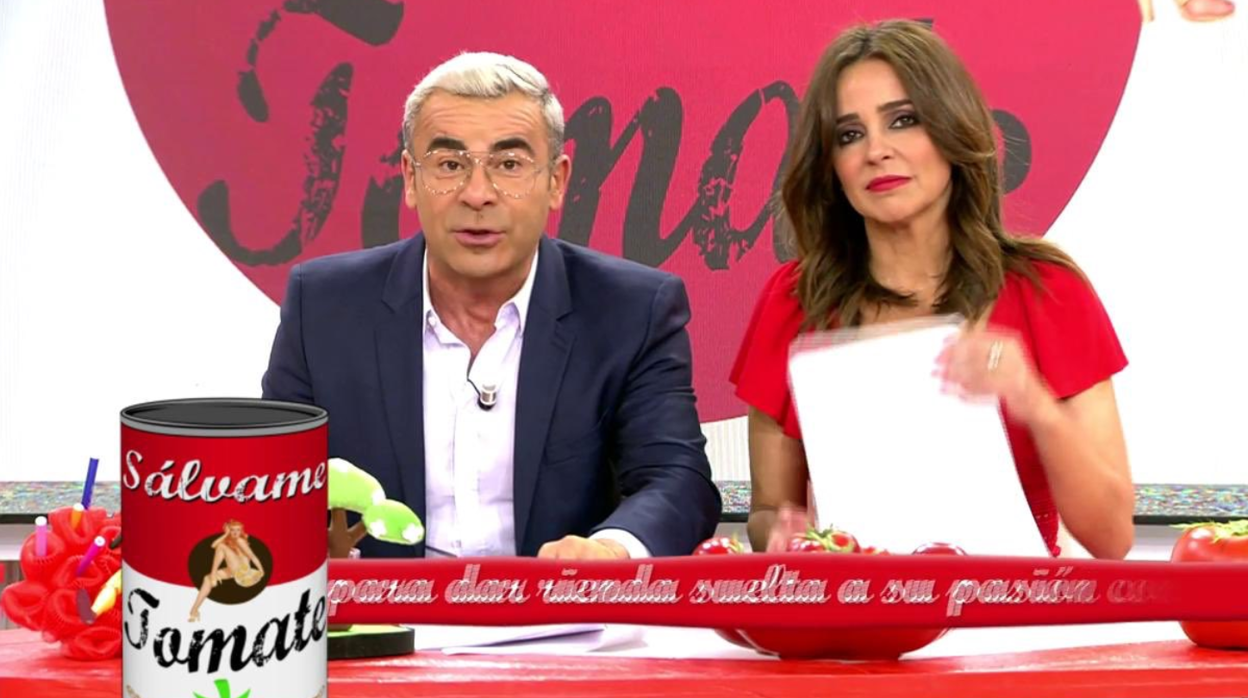 Jorge Javier Vázquez y Carmen Alcayde en el el nuevo 'Sálvame Tomate'.