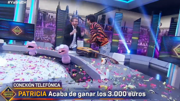 Los 3.000 euros de la tarjeta de 'El Hormiguero' van para una gaditana: «¿Pizza en Cádiz? ¡Un poco de adobo!»