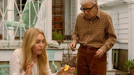 Miley Cyrus y Woody Allen en Crisis in Six Scenes