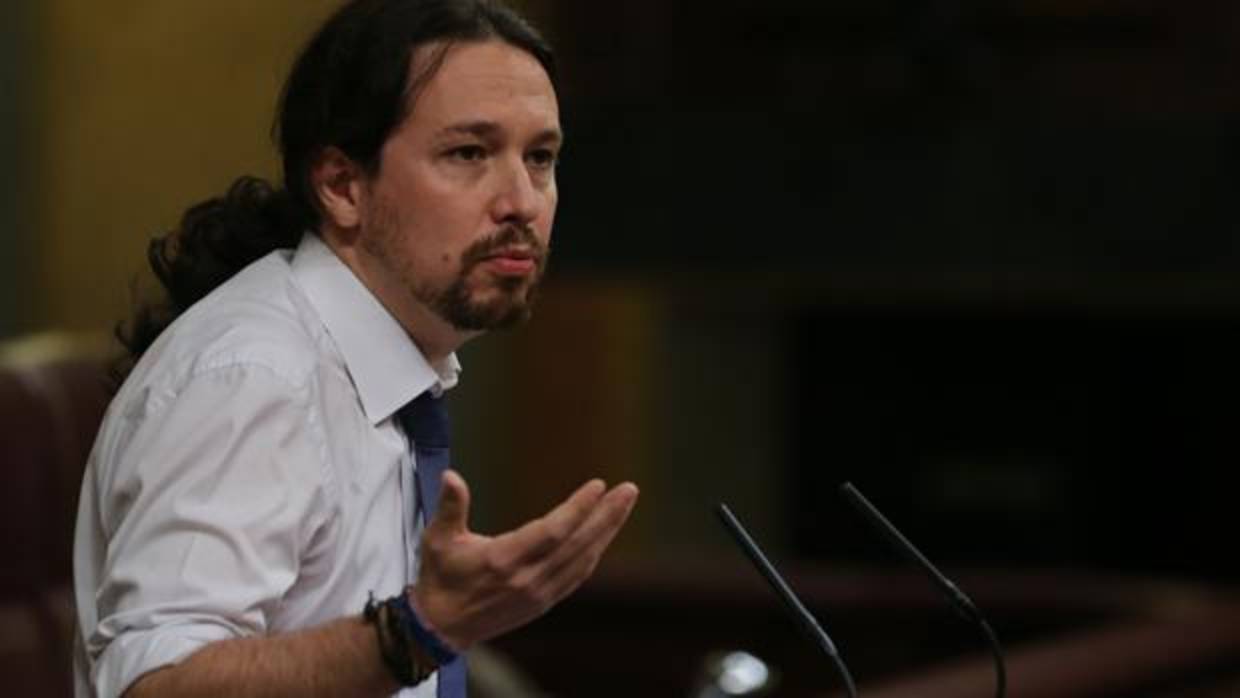 Iglesias juega otra vez con Sánchez