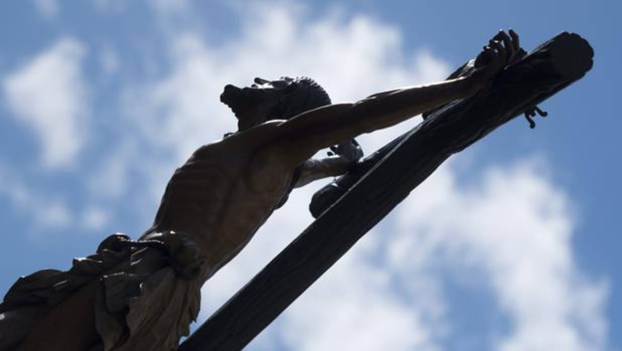 Cristo muere cada Viernes Santo para resucitar al tercer día