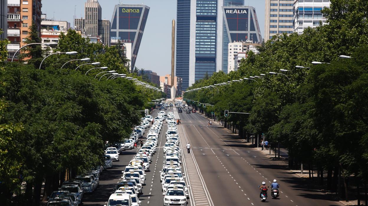 Huelga de taxistas en el Paseo de la Castellana, Madrid, el pasado lunes