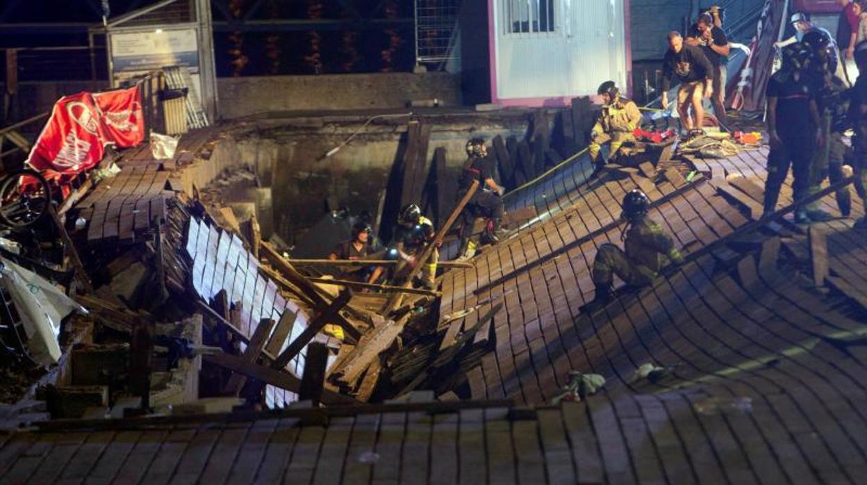 Numerosos heridos tras hundirse un muelle en Vigo