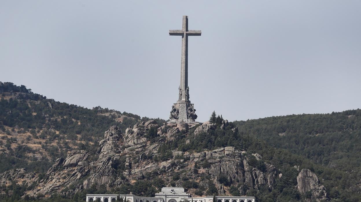 Vista general del monumento del Valle de los Caídos