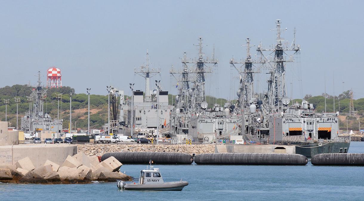 Los puertos y las playas