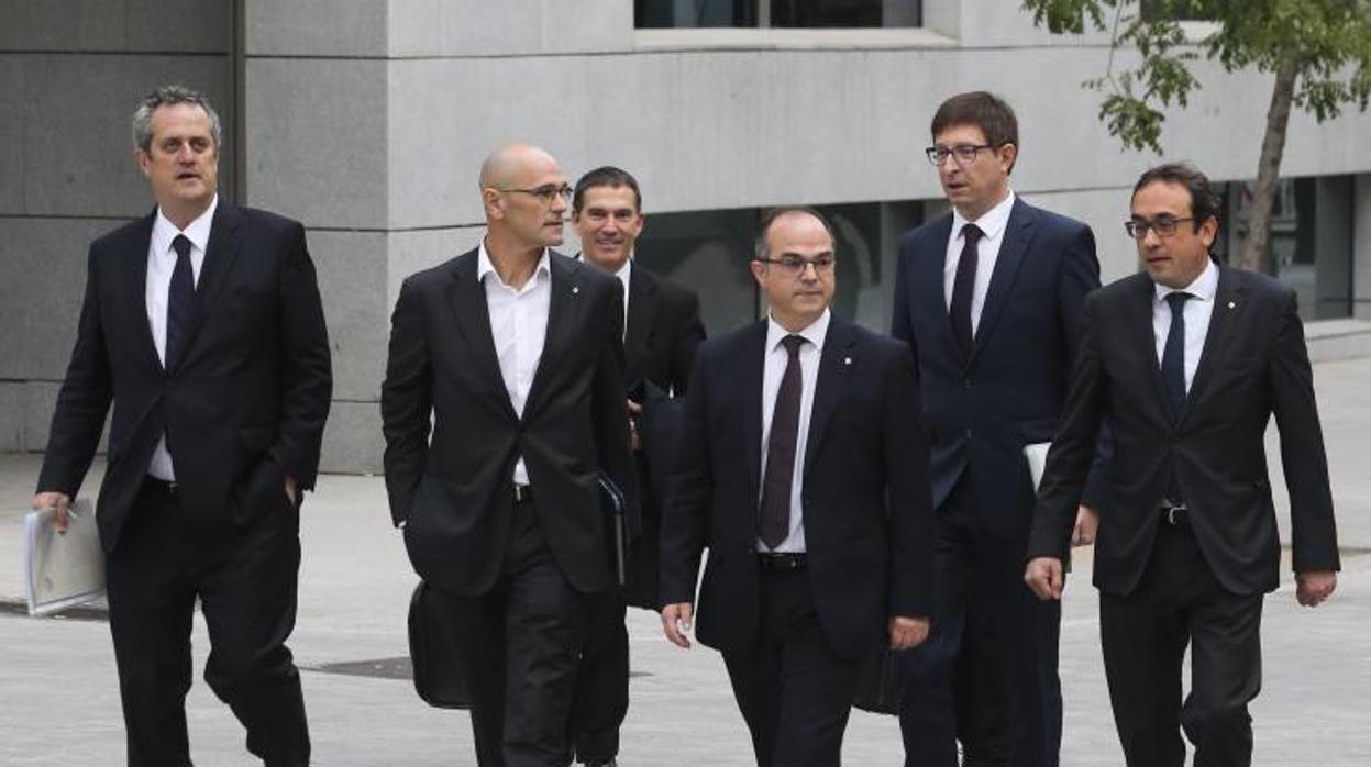 Los líderes independentistas entrando a la Audiencia Nacional en noviembre