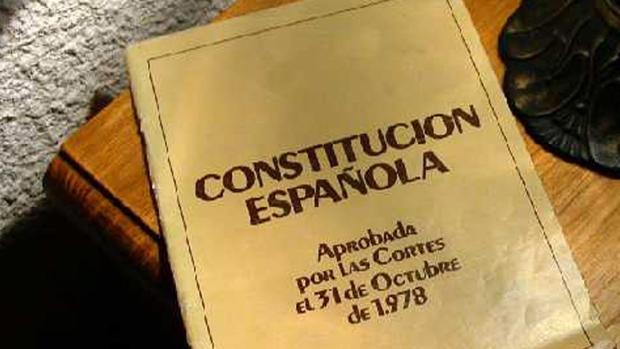 El acatamiento de la Constitución