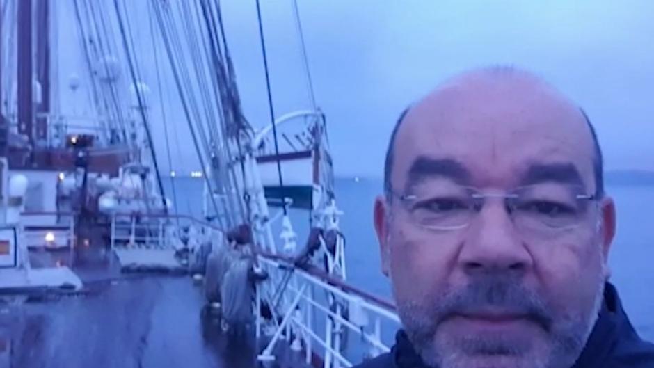 «La bandera de España entrando en la Ría de Bilbao, como tiene que ser»