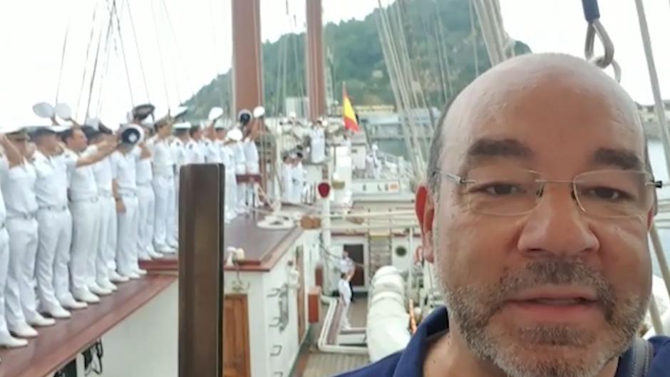 Un pasodoble a bordo del Juan Sebastián Elcano