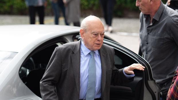 Pujol, mejor en Suiza que en Cataluña