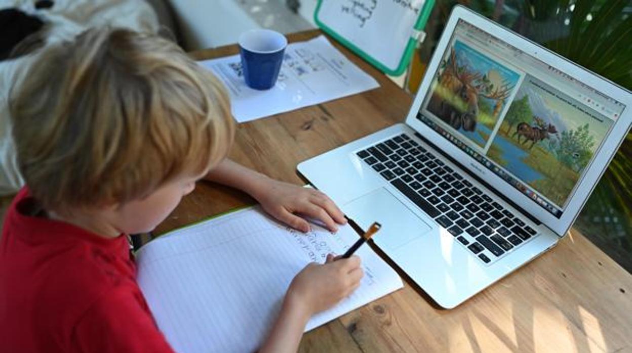 Carta abierta al alcalde de Chiclana, José María Román, de los centro educativos