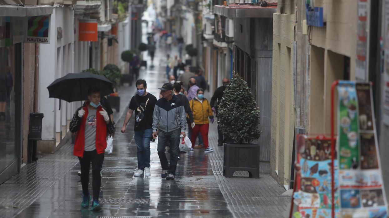 Las calles de Cádiz, el primer día de la Fase 1.