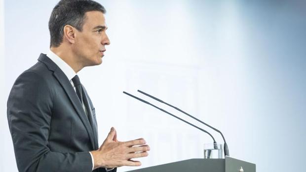 Carta a Sánchez de un alto funcionario de la Comisión Europea: «Dimita ya mismo, señor presidente»