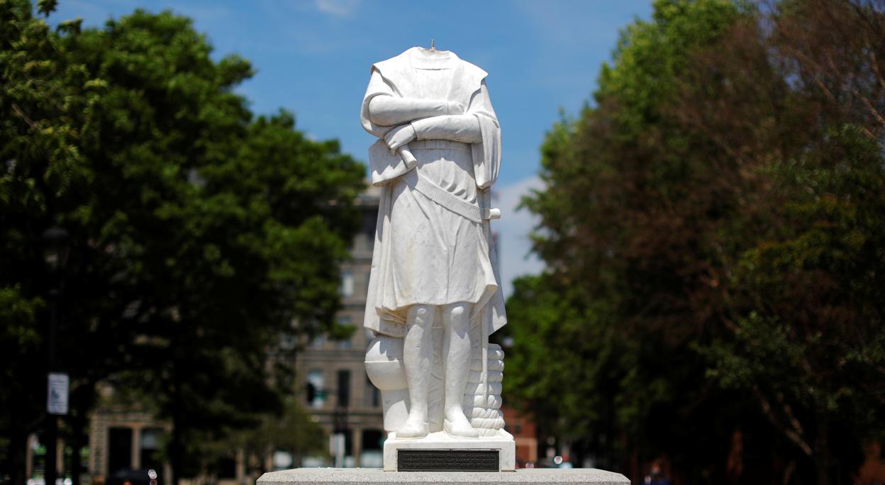 Miguel Ruiz Montañez: Colón a la sombra de Floyd