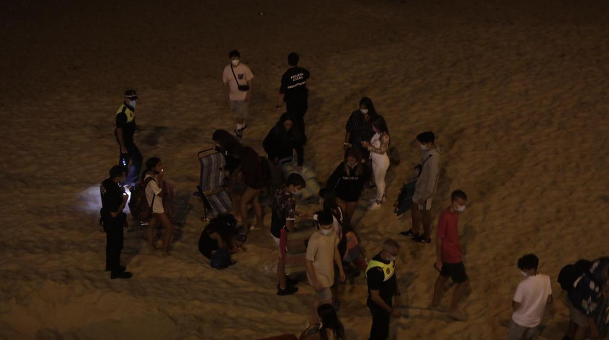 La Voz de Cádiz: La unidad no pasa por la playa