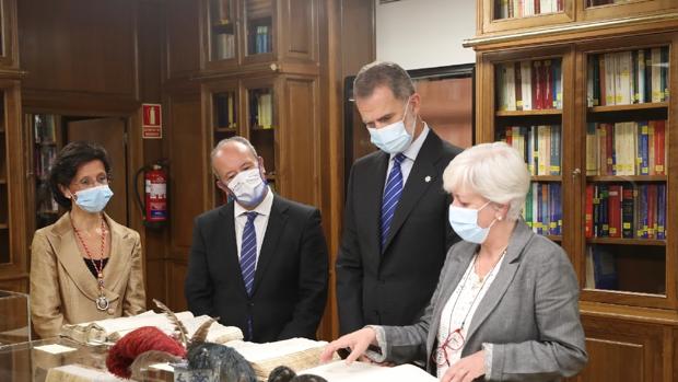 Los jueces sí respetan al Rey