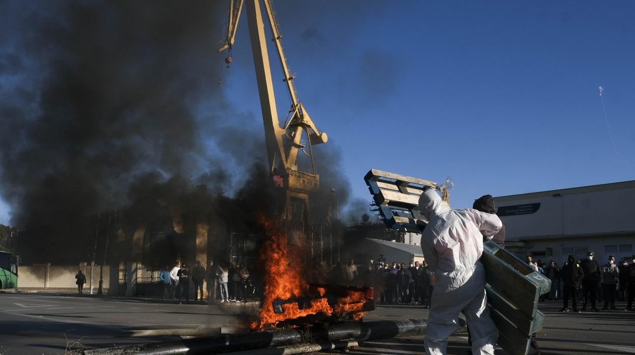 La Voz de Cádiz: La violencia nunca es el camino