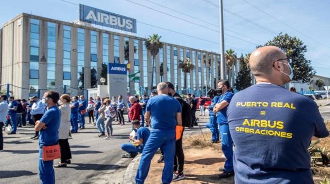 La Voz de Cádiz: La esperanza industrial levanta el vuelo