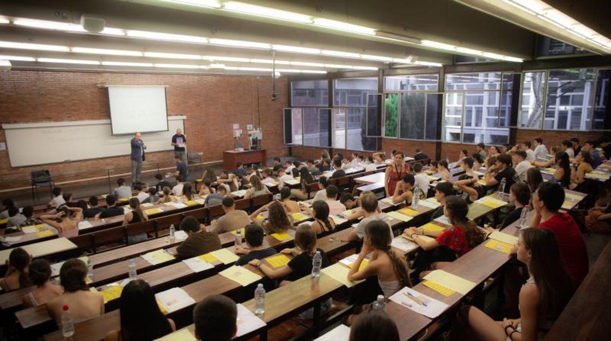 Berta González de Vega: Cuentos y cuentas universitarias