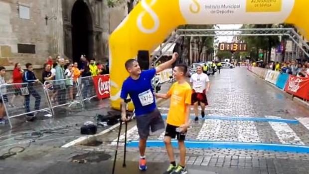 Francisco Vaquero, el corredor sin pierna que hizo historia en Sevilla