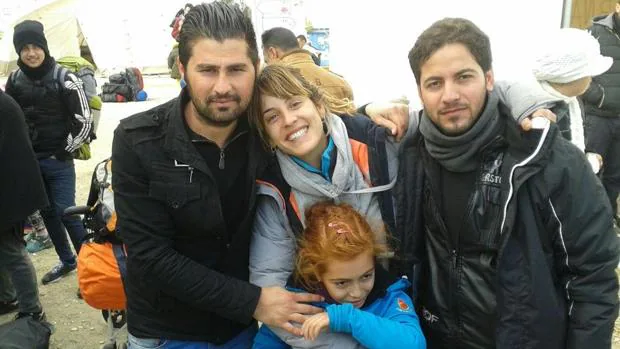 Meritxell Martorell con los refugiados en Lesbos
