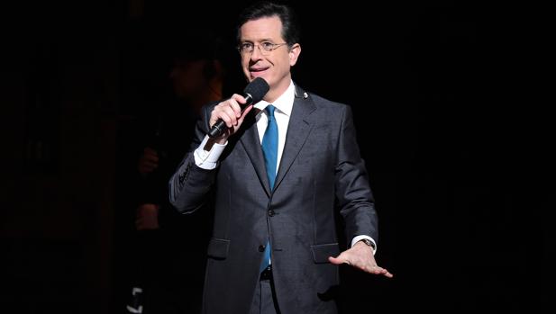 El humorista Stephen Colbert presentará la 69 edición de los premios Emmy