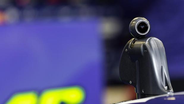 La cámara giroscópica raliza un movimiento de 360 grados