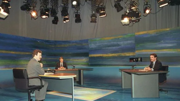 Debate electoral entre Felipe González y José María Aznar moderado por Manuel Campo Vidal