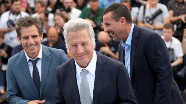 Ben Stiller, Dustin Hoffman y Adam Sandler, ayer en Cannes