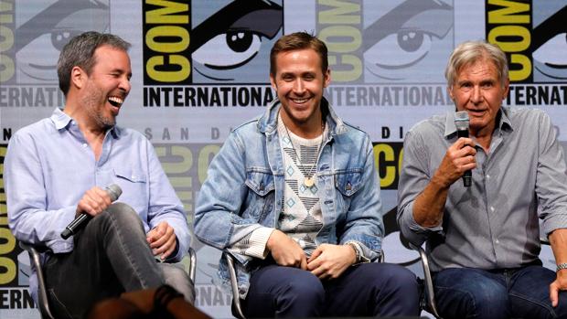 El director de Blade Runner 2049, Denis Villeneuve, y sus protagonistas, Ryan Gosling y Harrison Ford