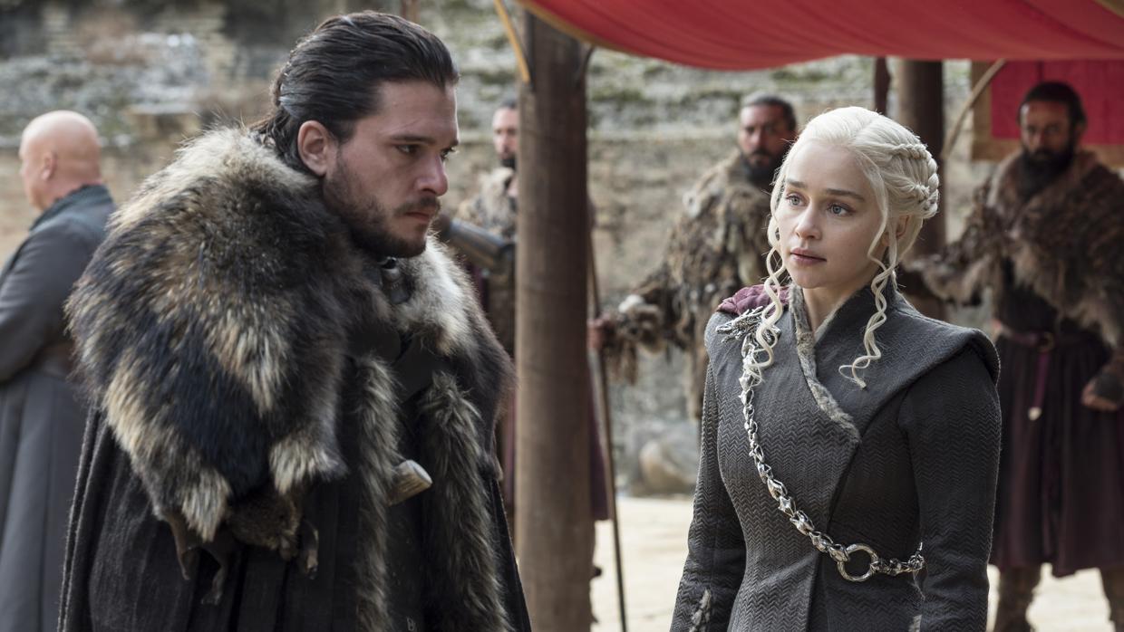 Jon Nieve y Daenerys Targaryen en el penúltimo capítulo de la séptima temporada