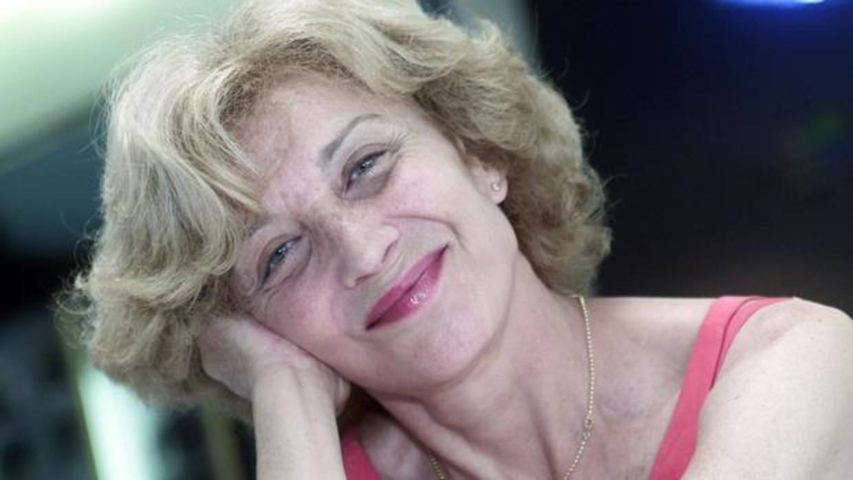 Marisa Paredes, en una imagen de archivo de 2003, tras ser reelegida presidenta de la Academia de Cine