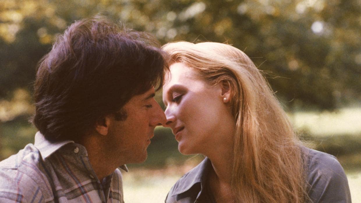 Dustin Hoffman y Meryl Streep se besan en «Kramer vs. Kramer»