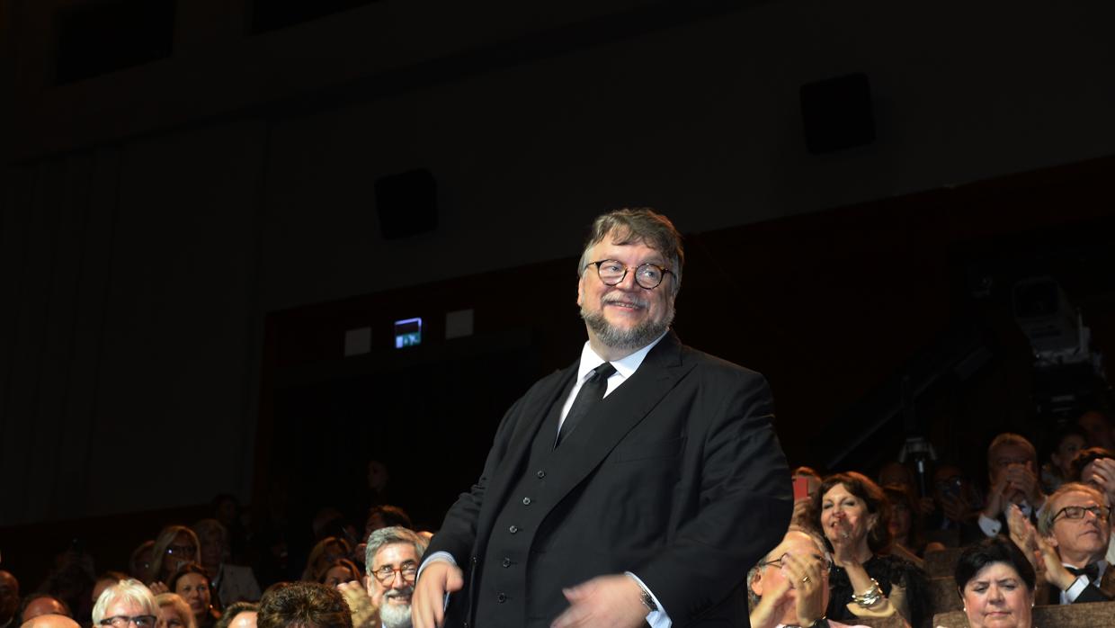 Guillermo del Toro estrena este viernes en España «La forma del agua», favorita a los Oscar