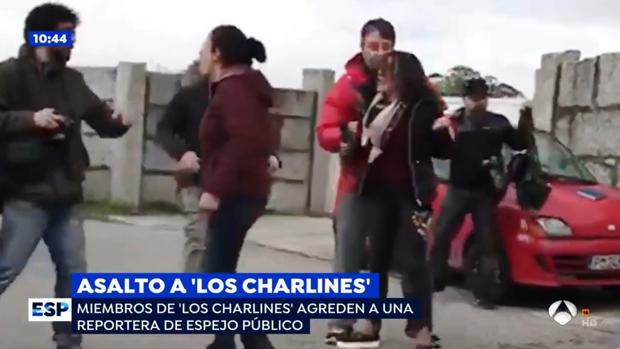 Los protagonistas reales de «Fariña» agreden a una reportera de «Espejo público»