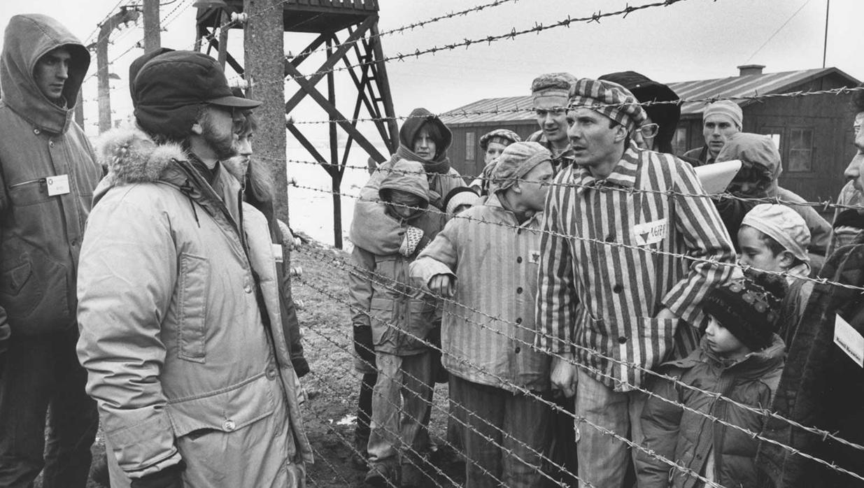 Spielberg en el rodaje de «La lista de Schindler»