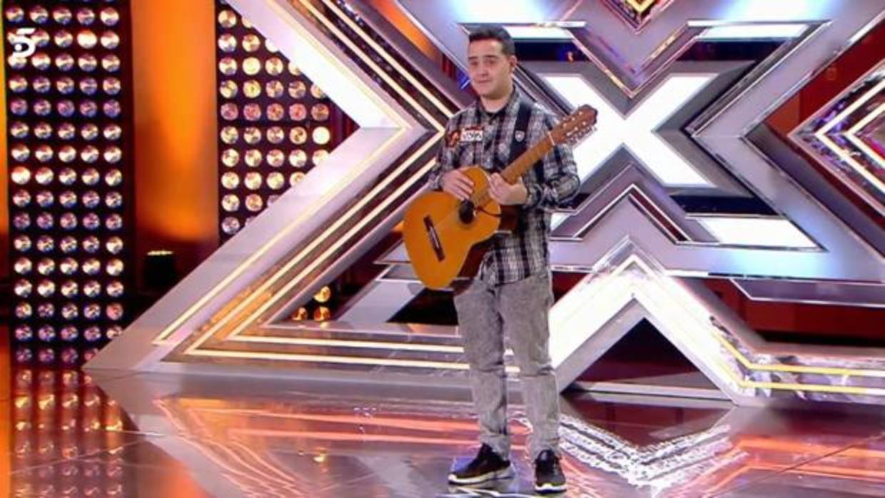 Jorge, durante su actuación en «Factor X»