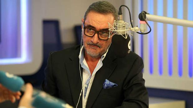 Herrera: «España queda en manos de partidos que si pudieran destruirla, lo harían»