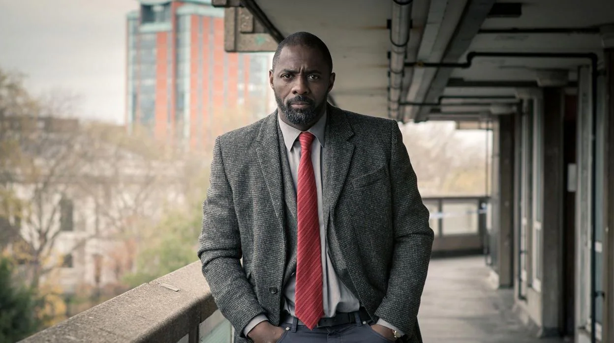 Idris Elba, en el papel de Luther