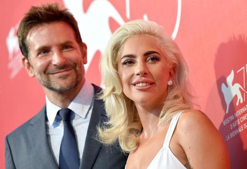 Bradley Cooper dirige a Lady Gaga en «Ha nacido una estrella»