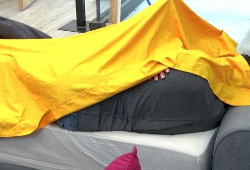 Chabelita y Asraf comparten cama durante la siesta