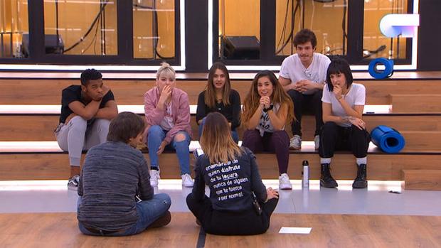 Polémica por el reparto de temas de Eurovisión en «OT»: Miki tiene 3, Famous 1 y varios se quedan sin canción