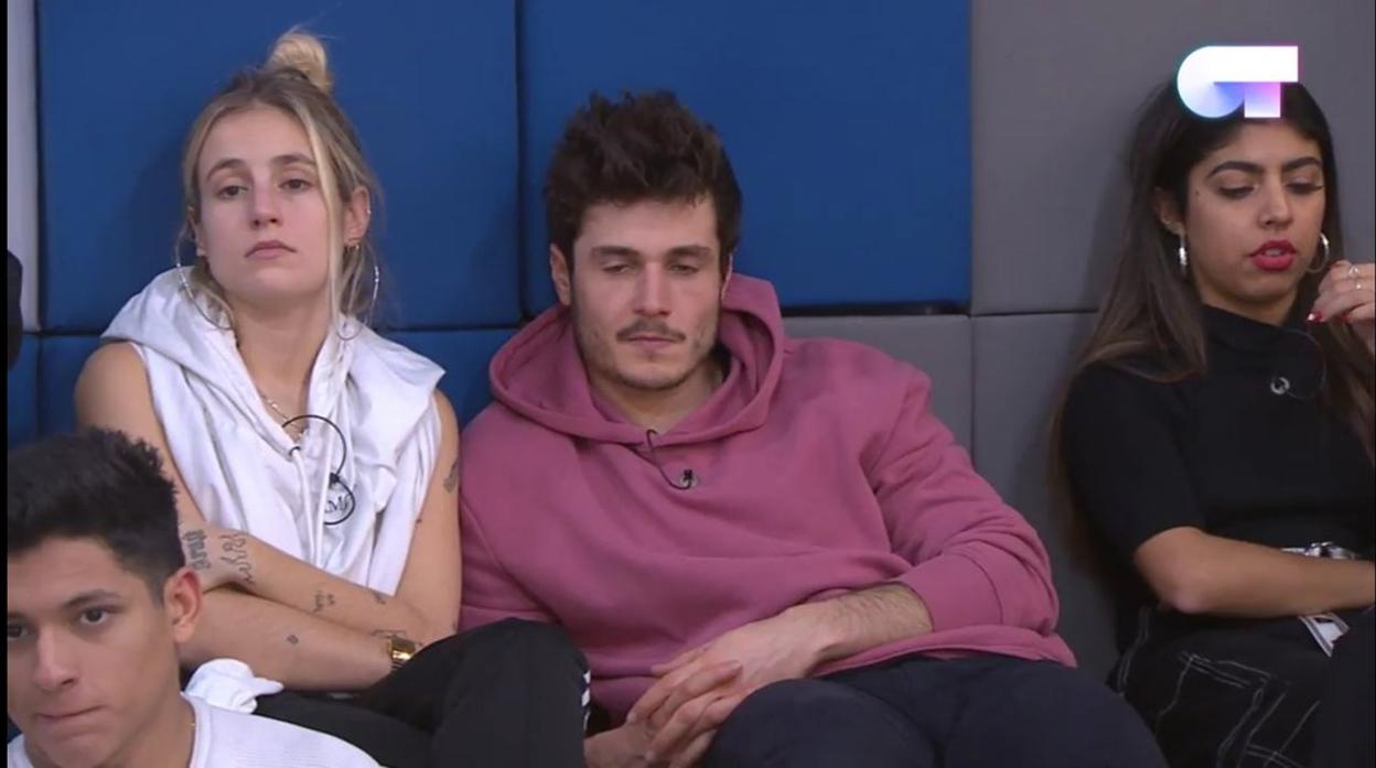 De izquierda a derecha: Alfonso, María, Miki y África, durante la charla sobre Eurovisión