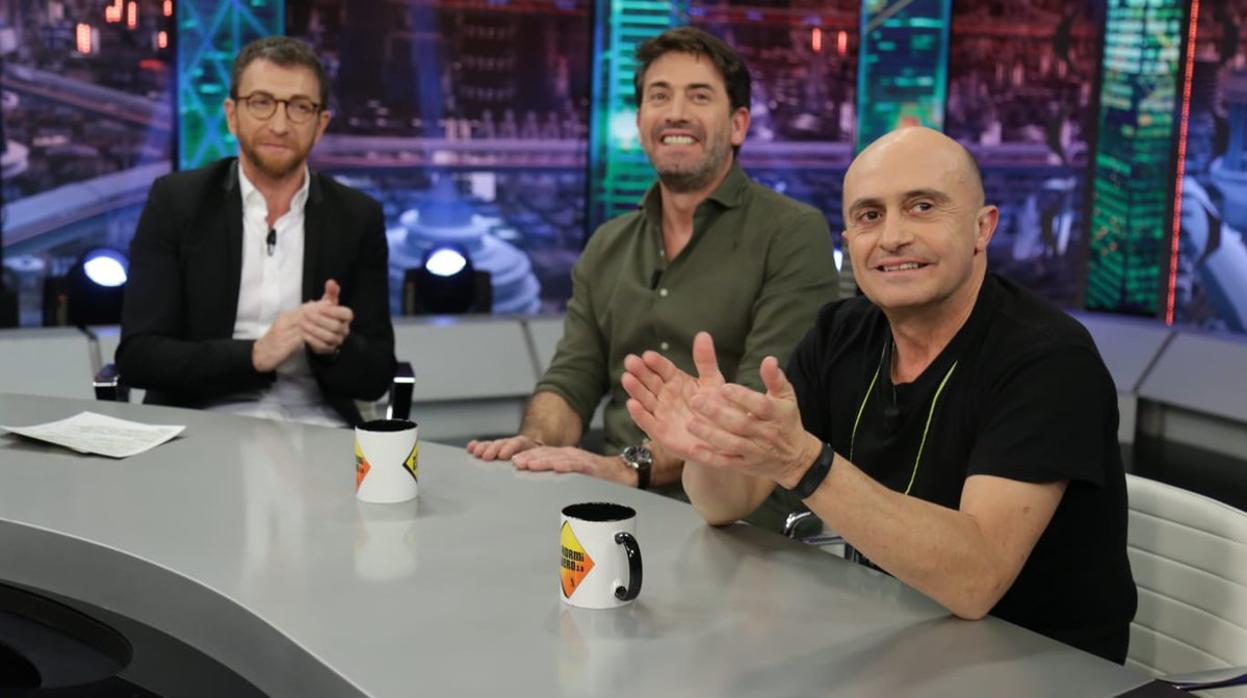 Pepe Viyuela, junto a Antonio Garrido y Pablo Motos en «El hormiguero»