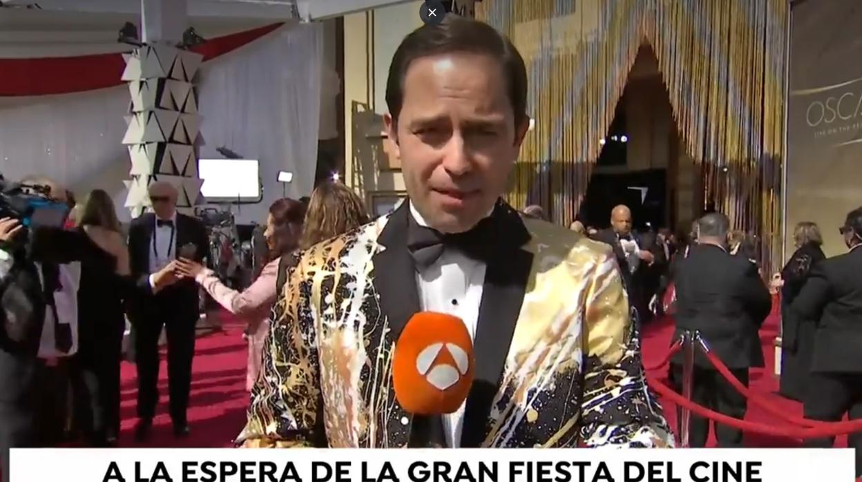 José Ángel Abad, inesperada estrella de la alfombra roja de os premios Oscar 2019