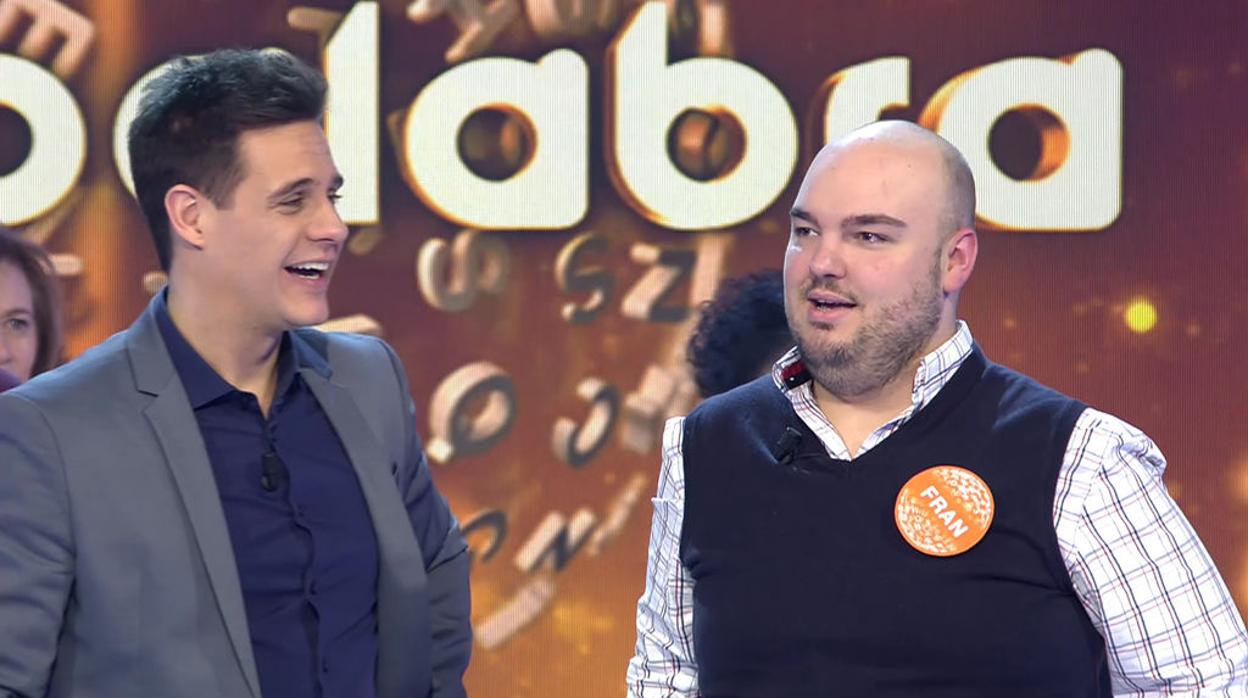 Christian Gálvez, con el concursante Fran González en «Pasapalabra»