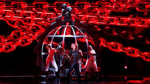 Islandia, tirando de (la) cadena