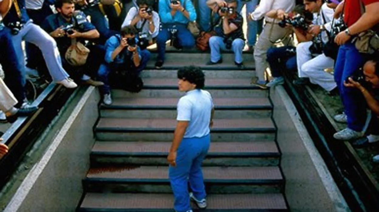 Cartel de Maradona, el documental del astro dirigido por el oscarizado Asif Kapadia