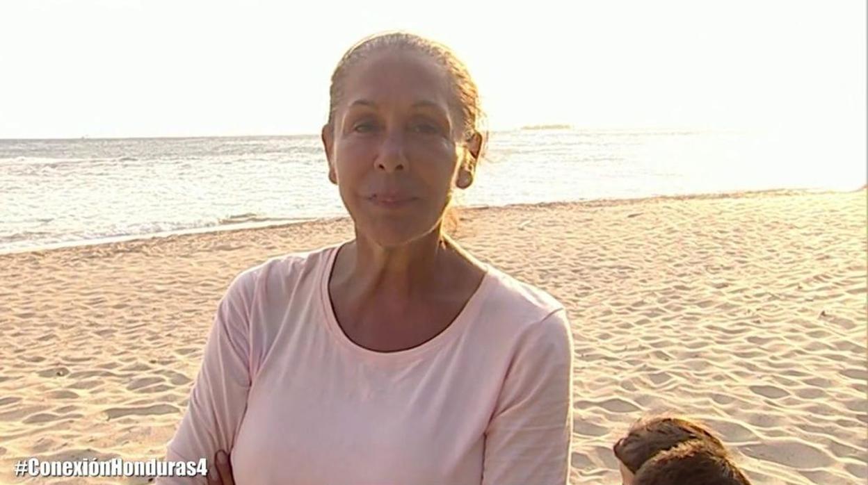 Isabel Pantoja durante su alegato en «Supervivientes»